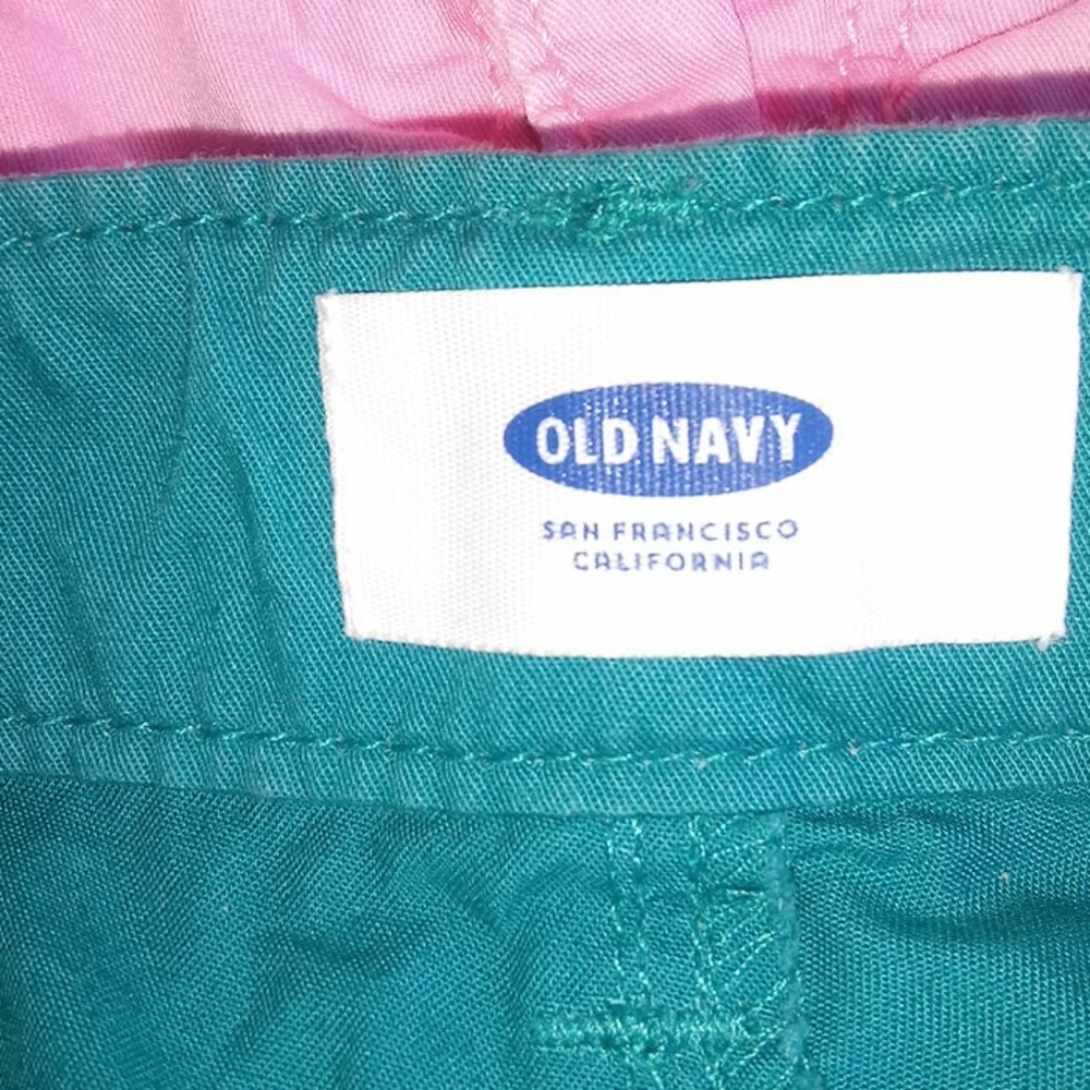 Shorts - Picture 2 of 3